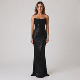 Graceful Maxi Dress with Fitted Silhouette and Strapless Design