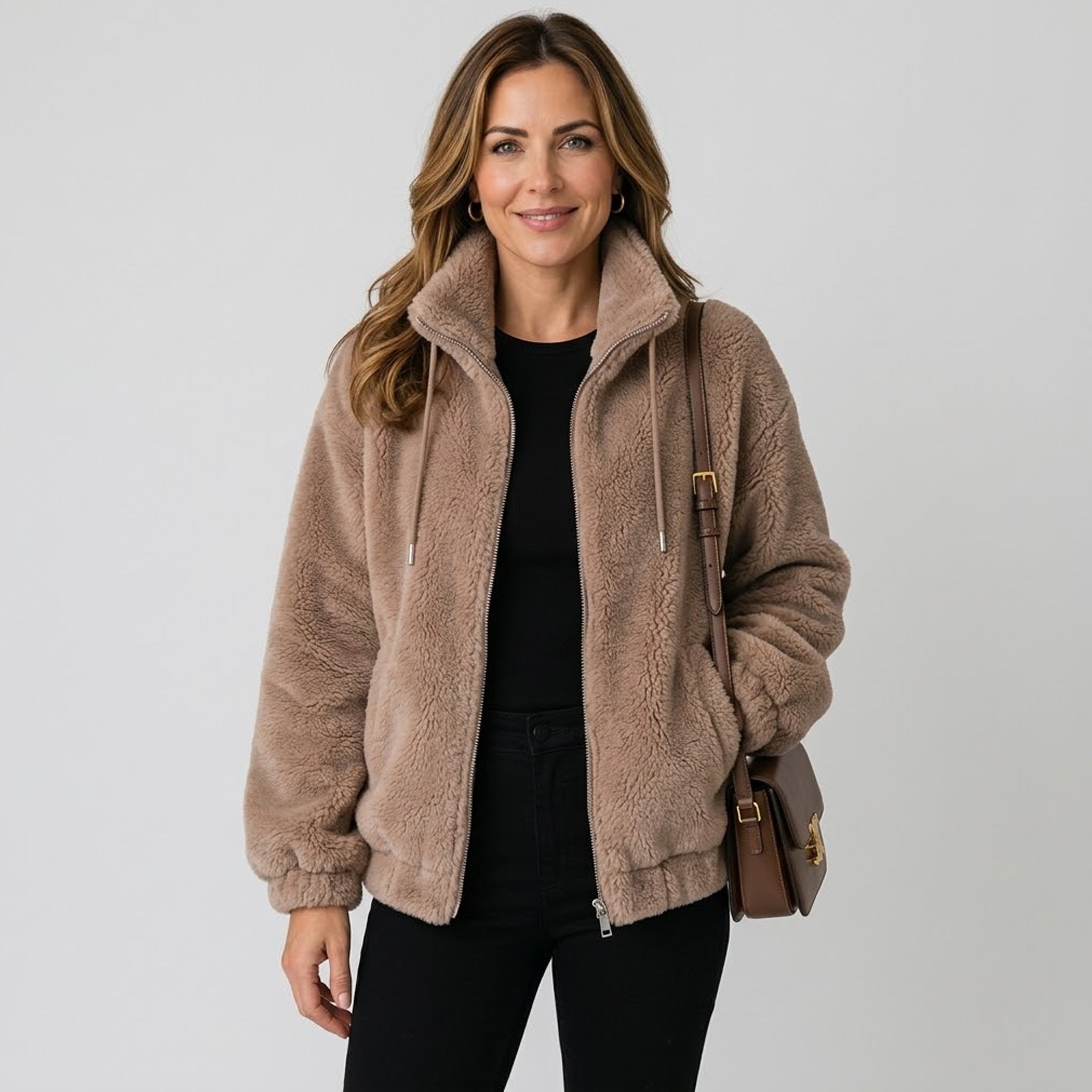 Effortless Women’s Fleece Jacket with Relaxed Zip Front Design
