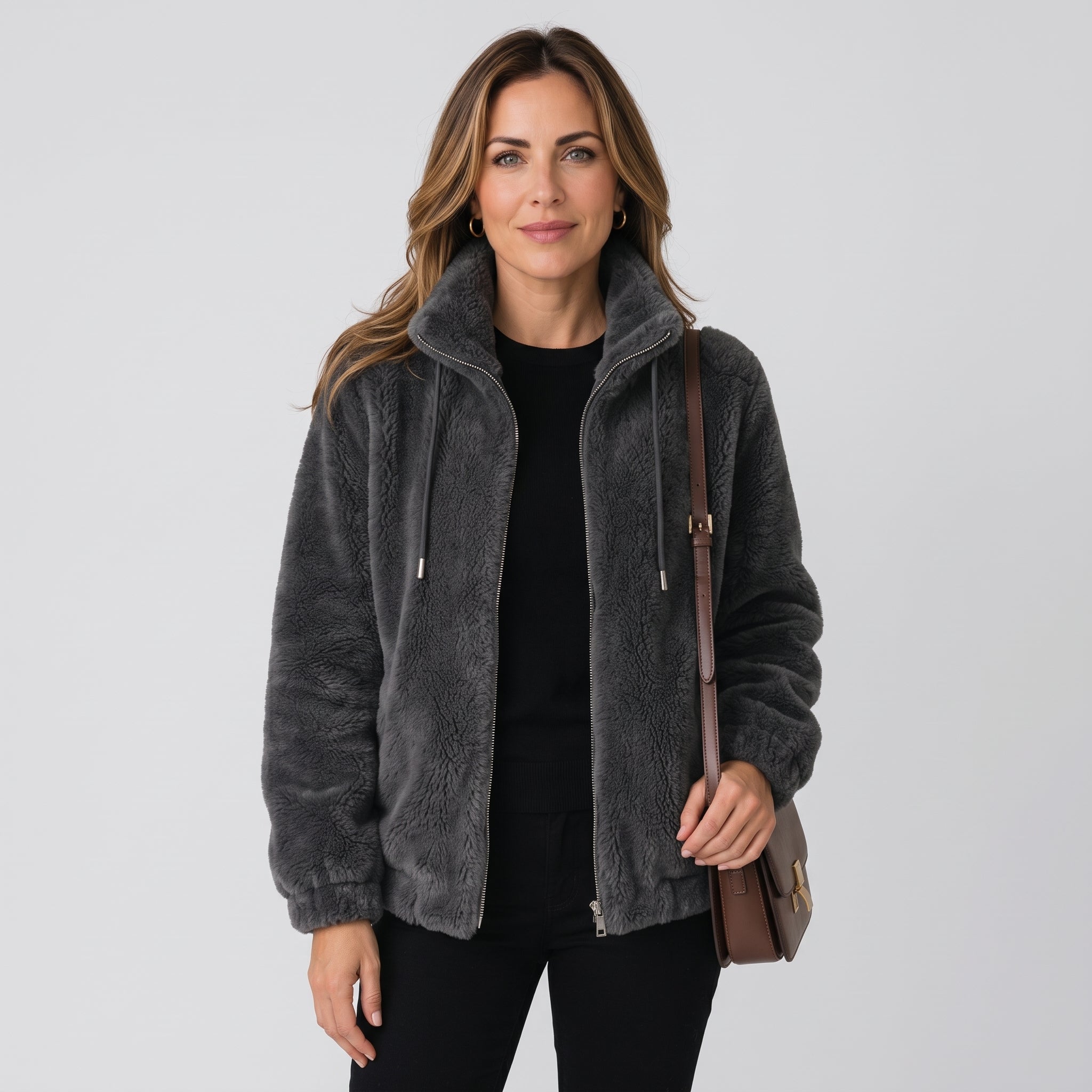 Effortless Women’s Fleece Jacket with Relaxed Zip Front Design
